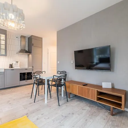 Apartment Goplana Deluxe By Bookinghost *